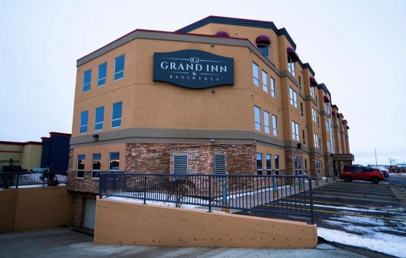 Grand Inn & Residence- Grande Prairie Ngoại thất bức ảnh