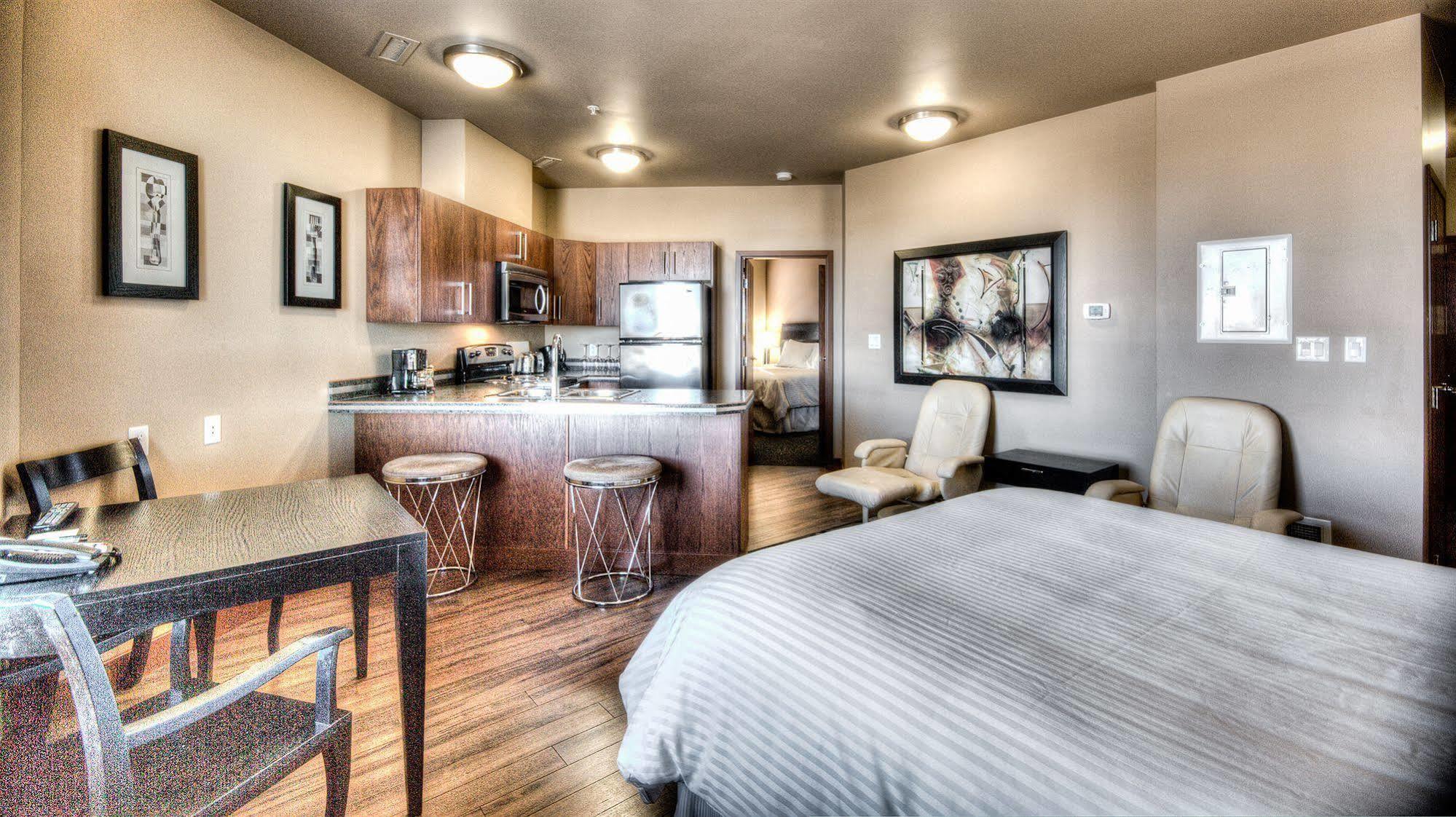 Grand Inn & Residence- Grande Prairie Ngoại thất bức ảnh