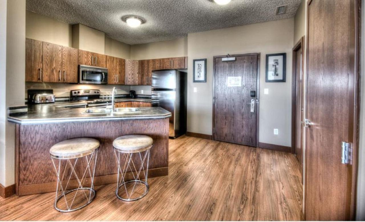 Grand Inn & Residence- Grande Prairie Ngoại thất bức ảnh